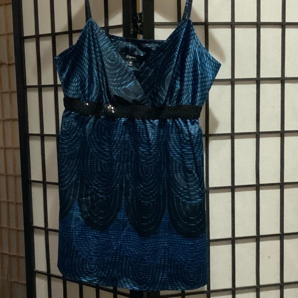 Express Top - Picture 2 of 3